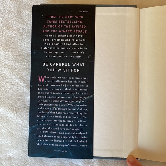 EUC Hardcover book "The Drowning Kind" by Jennifer McMahon 🌸 BUY 2/$9 - Picture 8 of 11